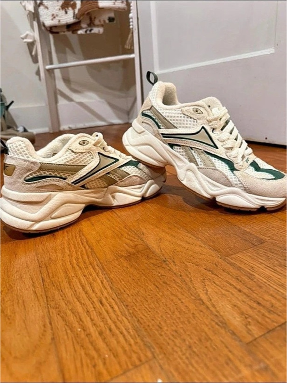 Reebok Royal Charge Y2K Chunky Sneaker Sneakers Cream & Green